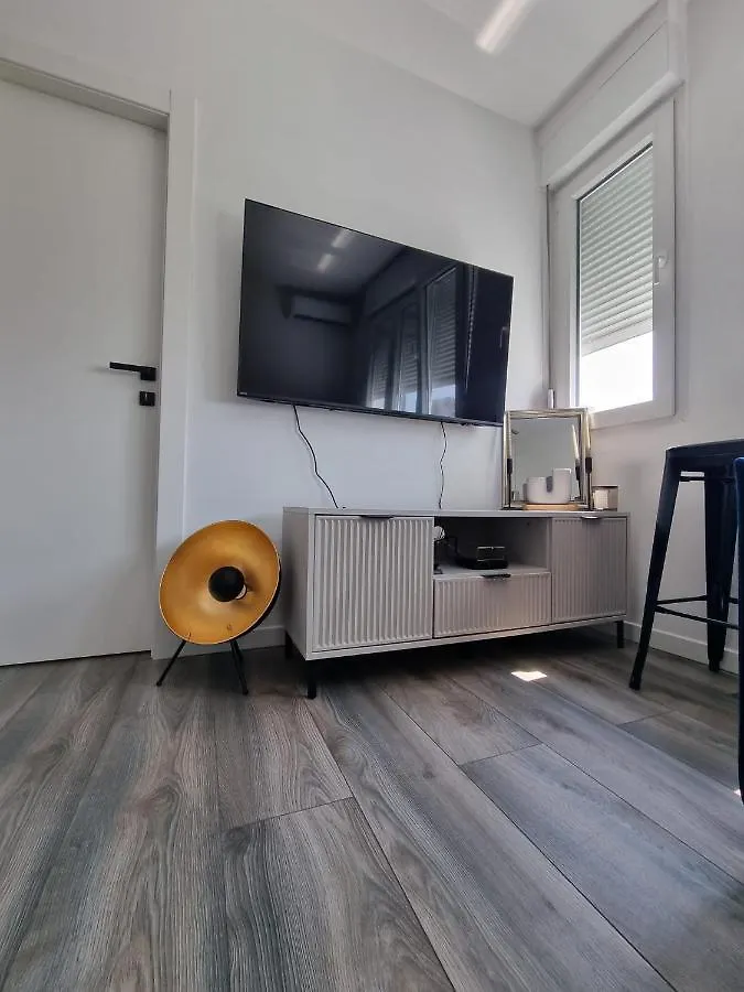 Lux New Apartman Marikela Split Apartment