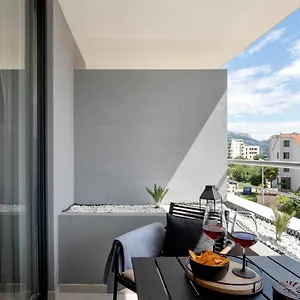  Apartman Elena Ekolu