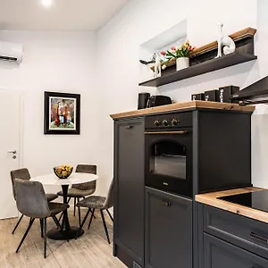  Apartman Luxury Center House