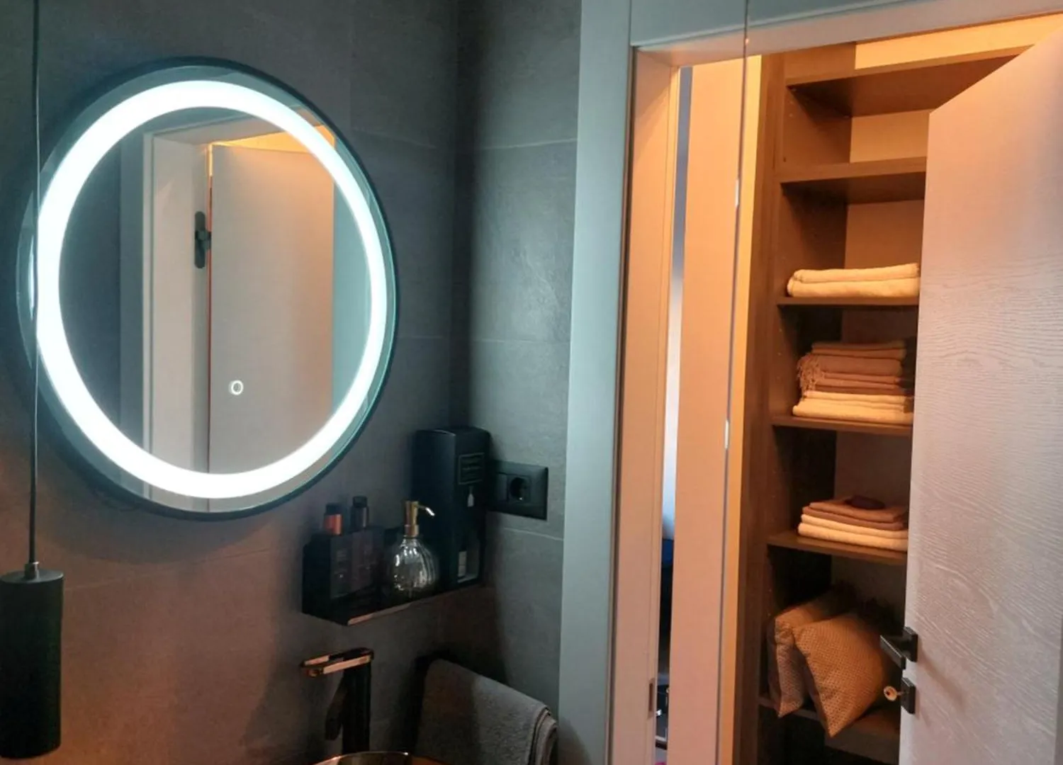 Apartment Lux New Apartman Marikela Split